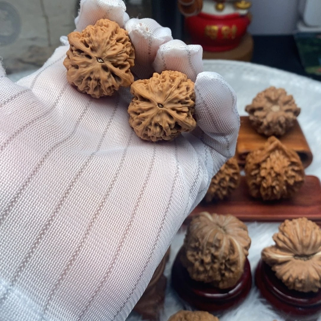 文玩核桃吊坠30尺寸全家福秦闷