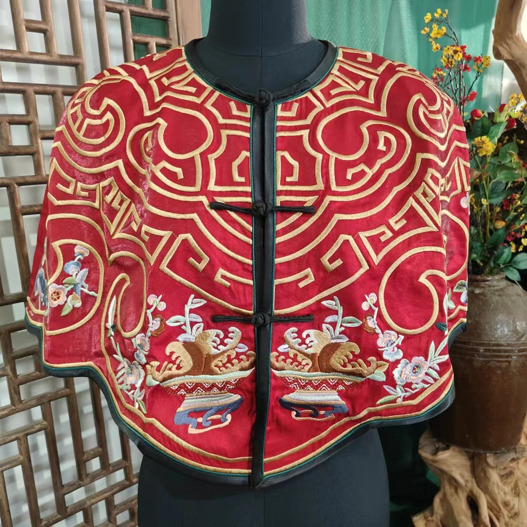 凤徕兮私人定制红底如意纹刺绣盘扣披肩 (HM101058) 红