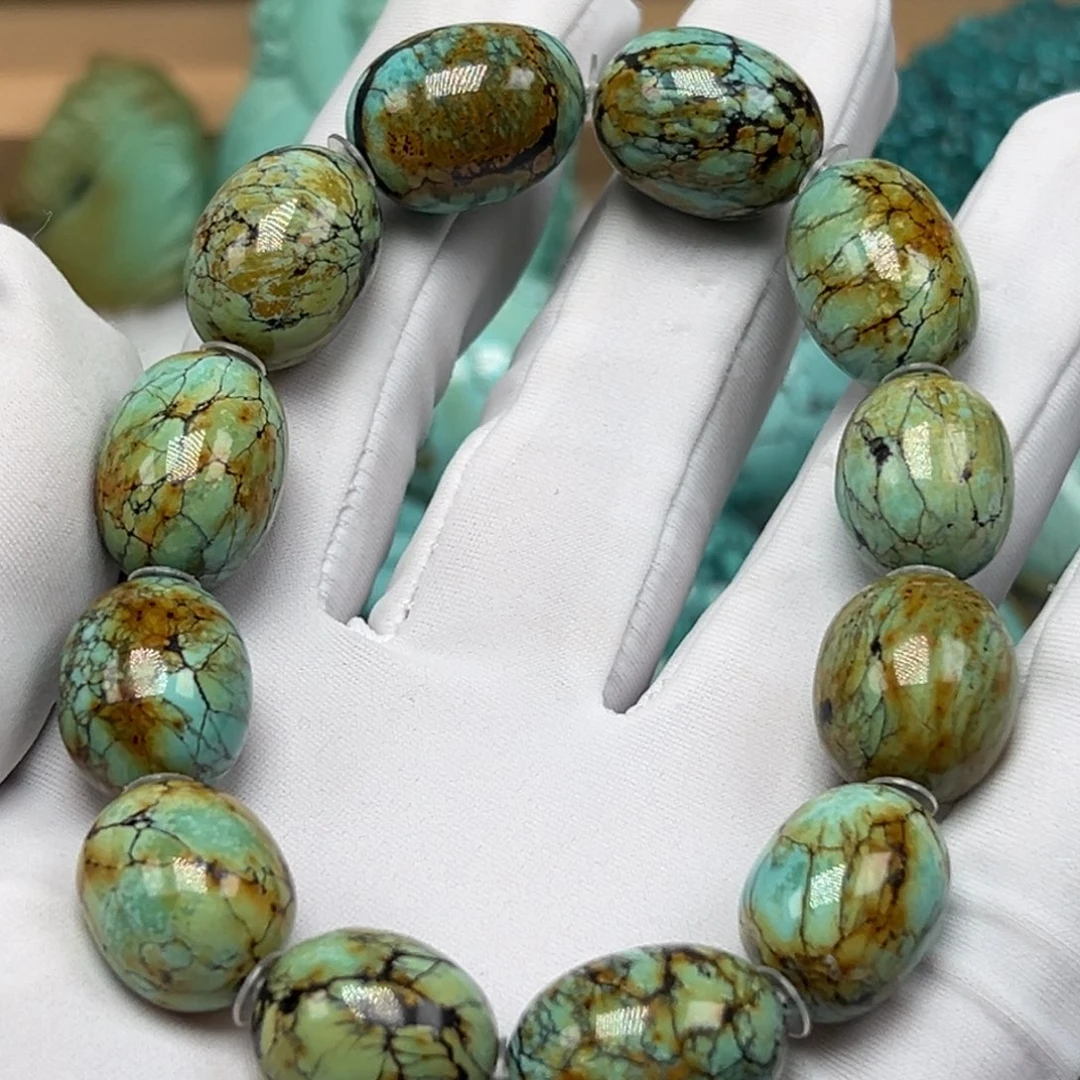 绿松石未镶嵌珠宝奇石