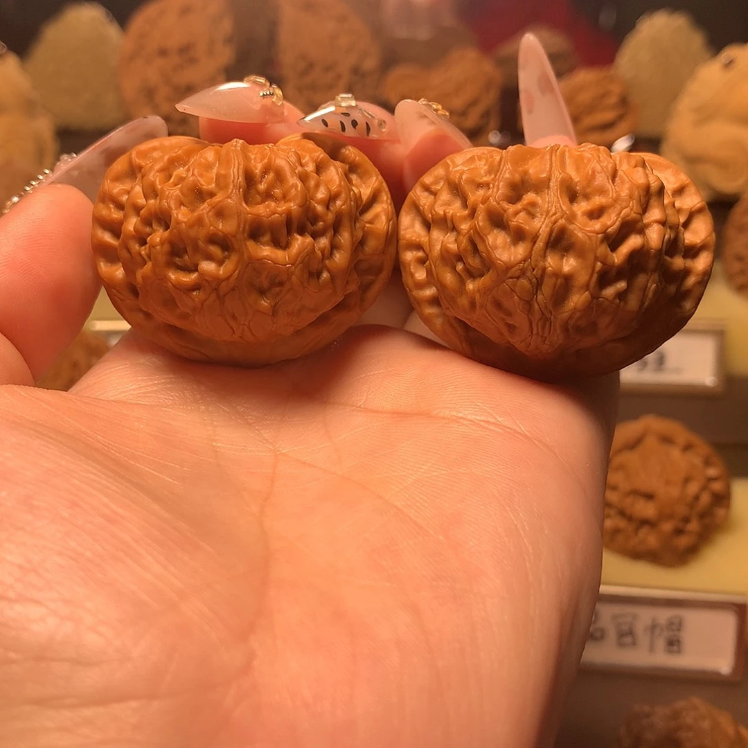 吊坠文玩核桃矮壮桃心宫灯42全品
