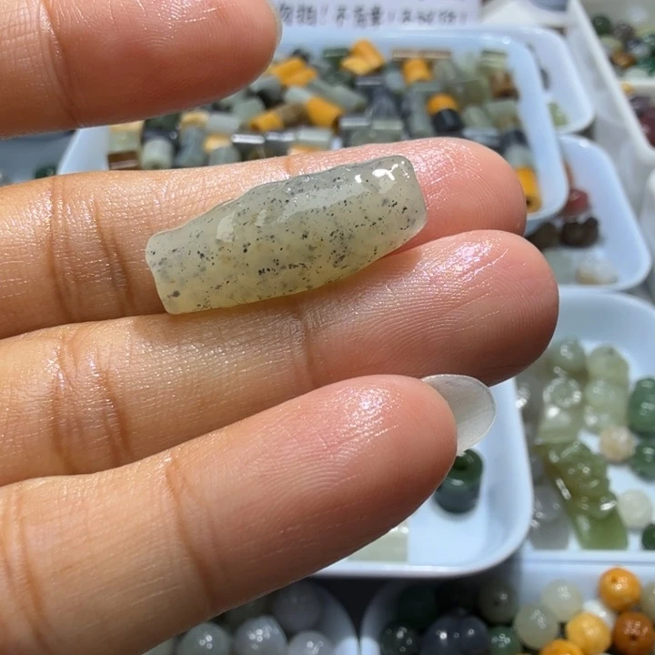 未镶嵌和田玉珠宝半成品