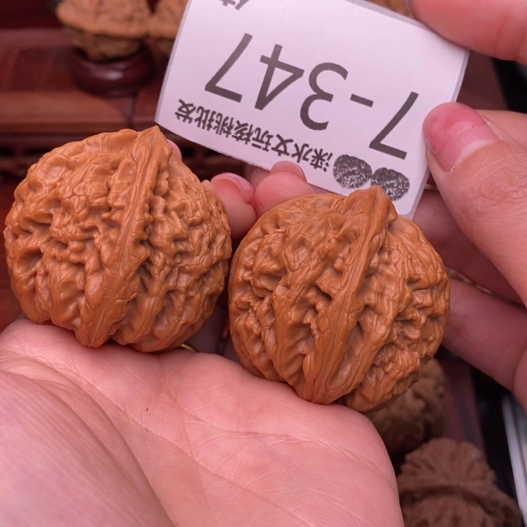 把件文玩核桃43红锦鲤