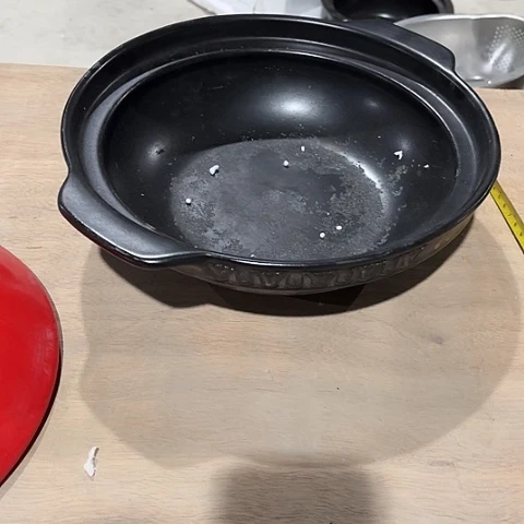 微瑕，明火，口径26厘米，高7大号无盖