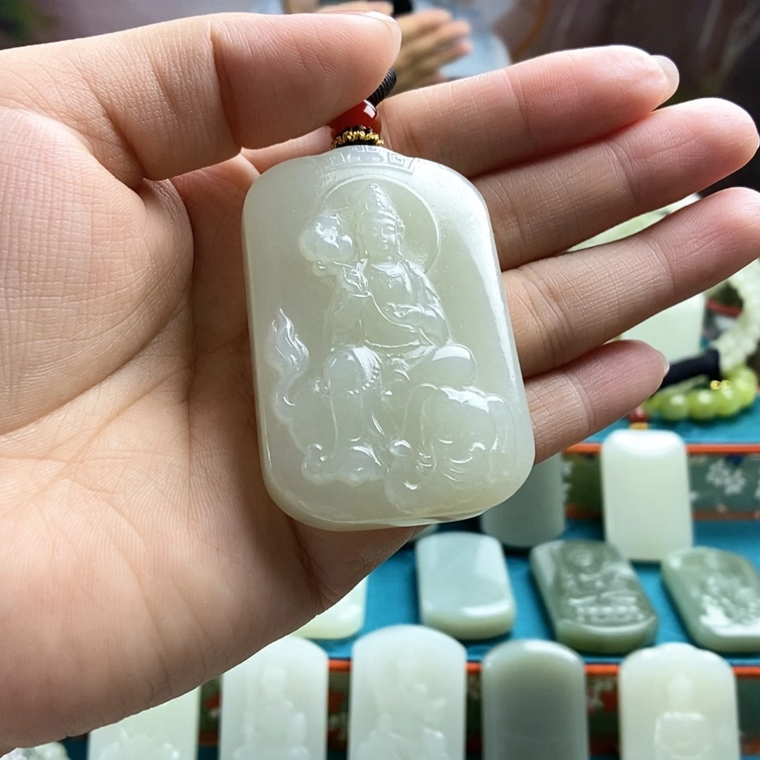 和田玉未镶嵌颈饰普贤