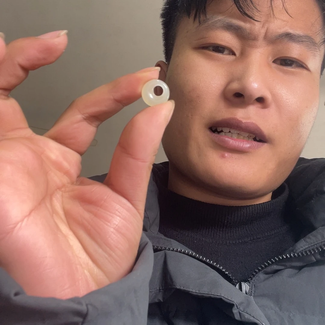 和田玉和田玉未镶嵌和田玉新疆且末钢板料公主扣