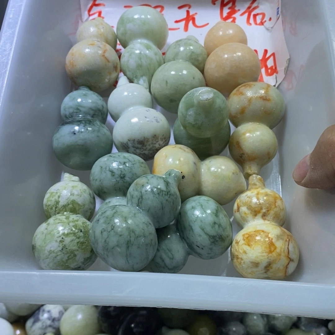合金蛇纹石玉颈饰101