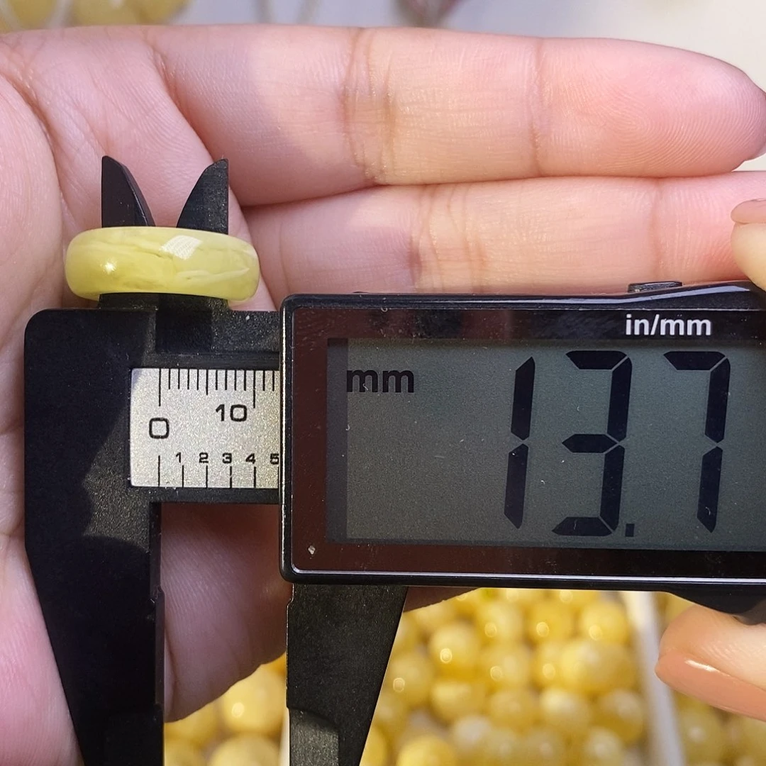 裸石琥珀未镶嵌只****y蜜蜡跑环