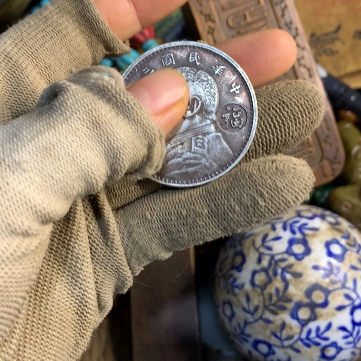 护***颜瓷片➕……妈了我们不一样还有