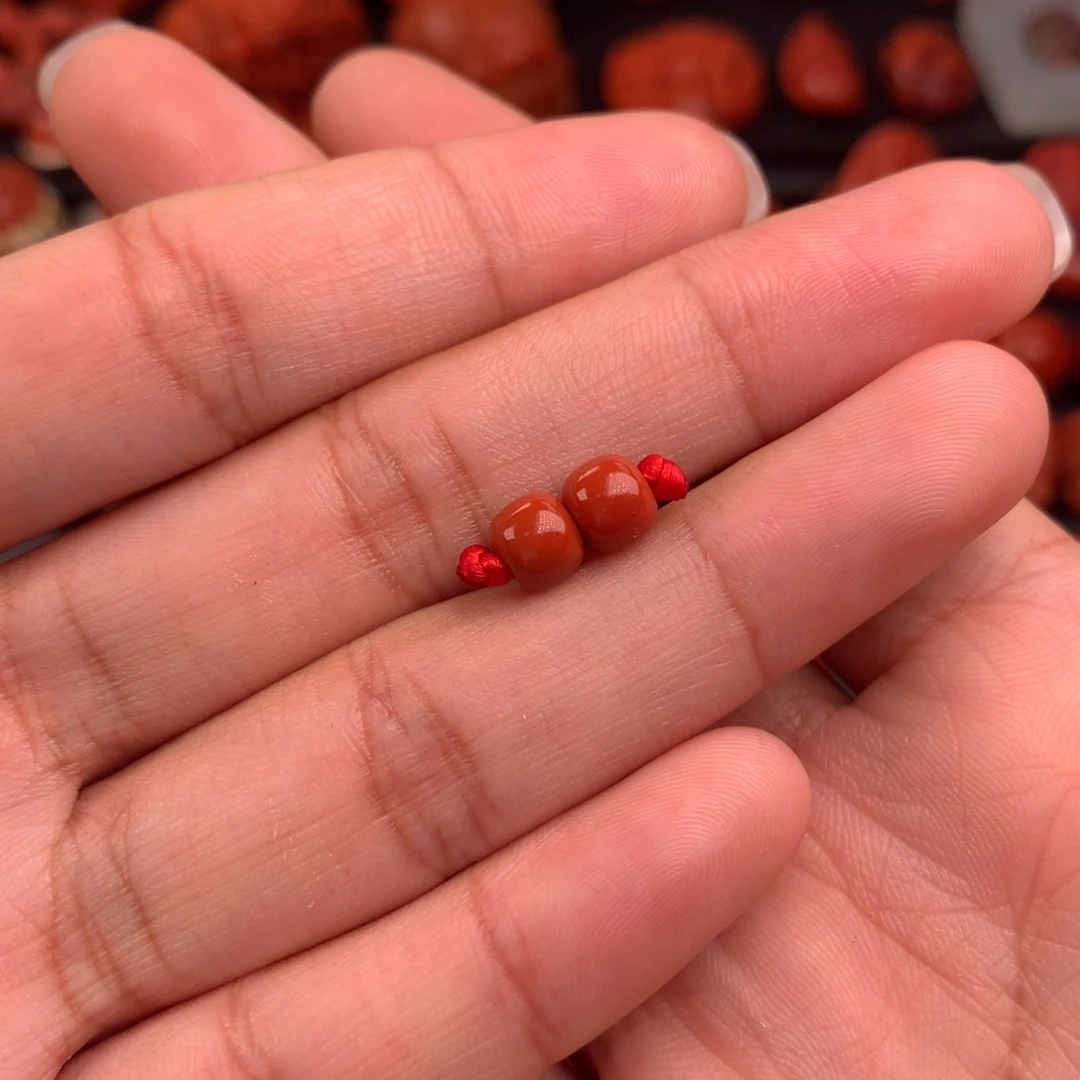 南红玛瑙老型对珠6mm未镶嵌