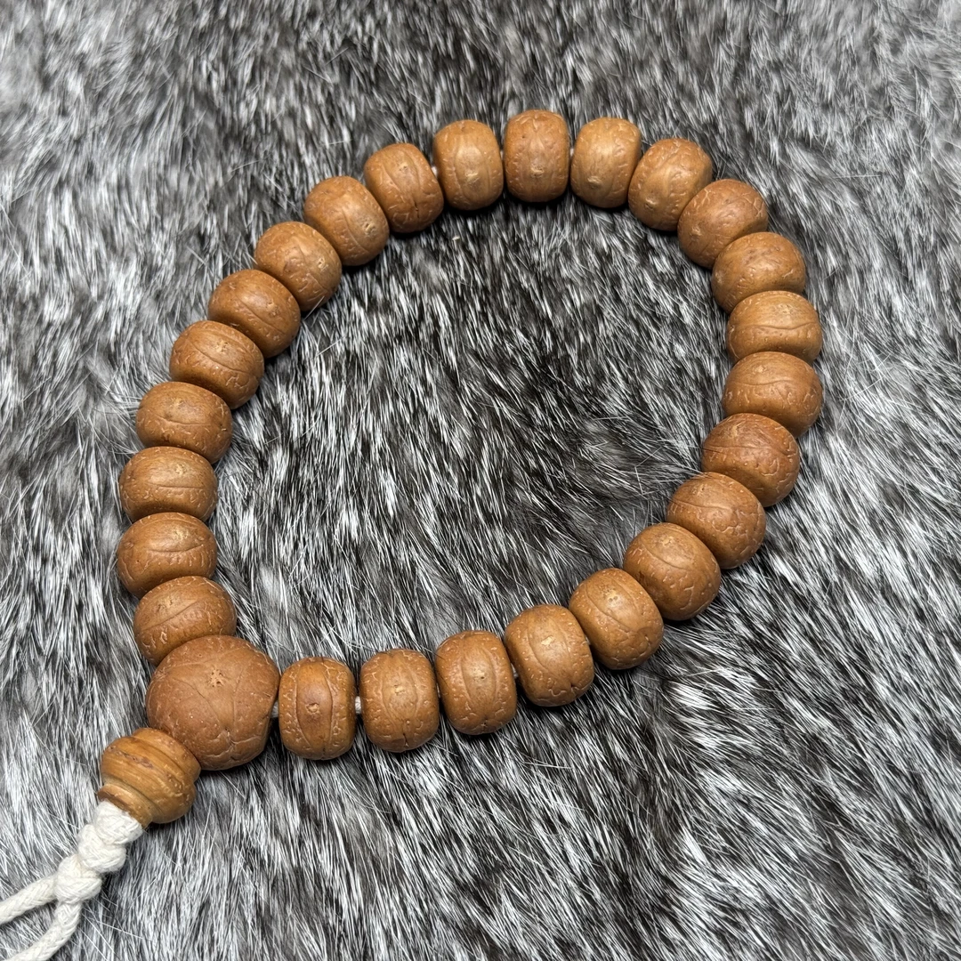 尺寸14+mm左右凤眼菩提精工藏式手持一条《小鱼文玩》B039