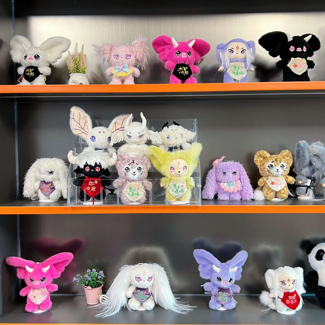 玩偶国潮公仔包包挂件装饰摆件集合