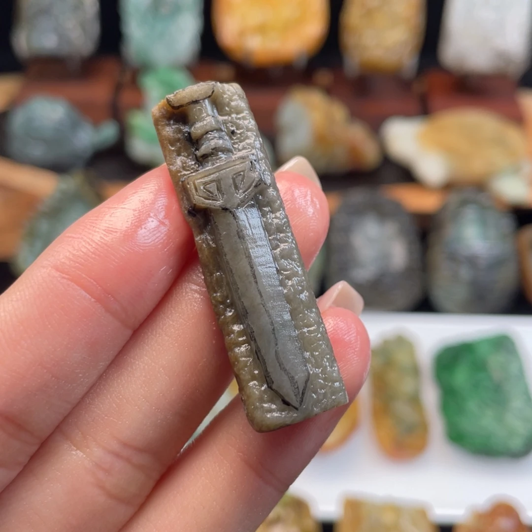 定制翡翠未镶嵌翡翠