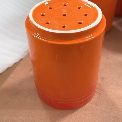 微瑕，不能明火，口径约10高14没有底座