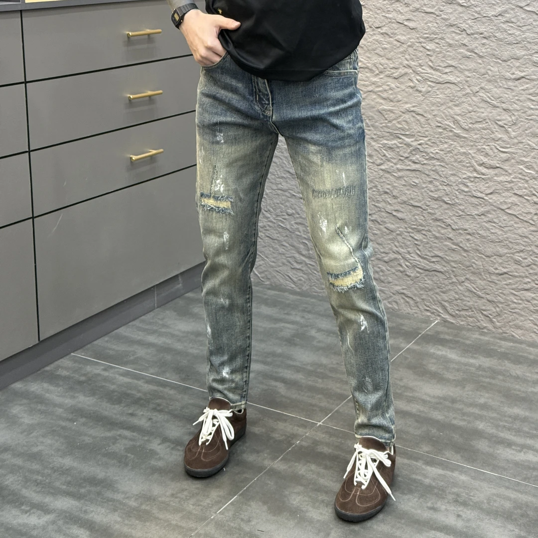 2025春季新款时尚休闲百搭泼墨渐变男士小脚牛仔裤9081