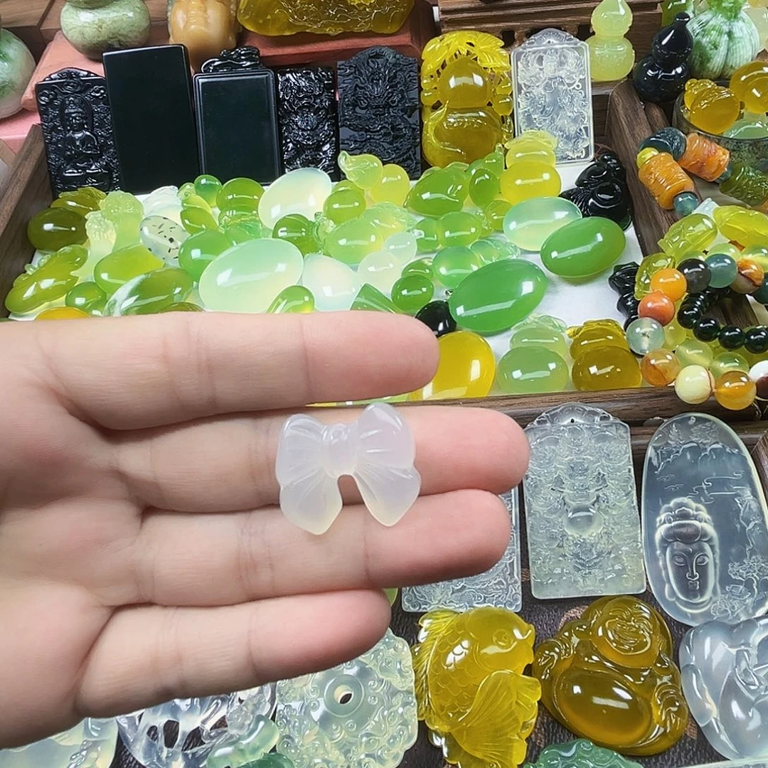 岫玉未镶嵌吊坠(不含链)