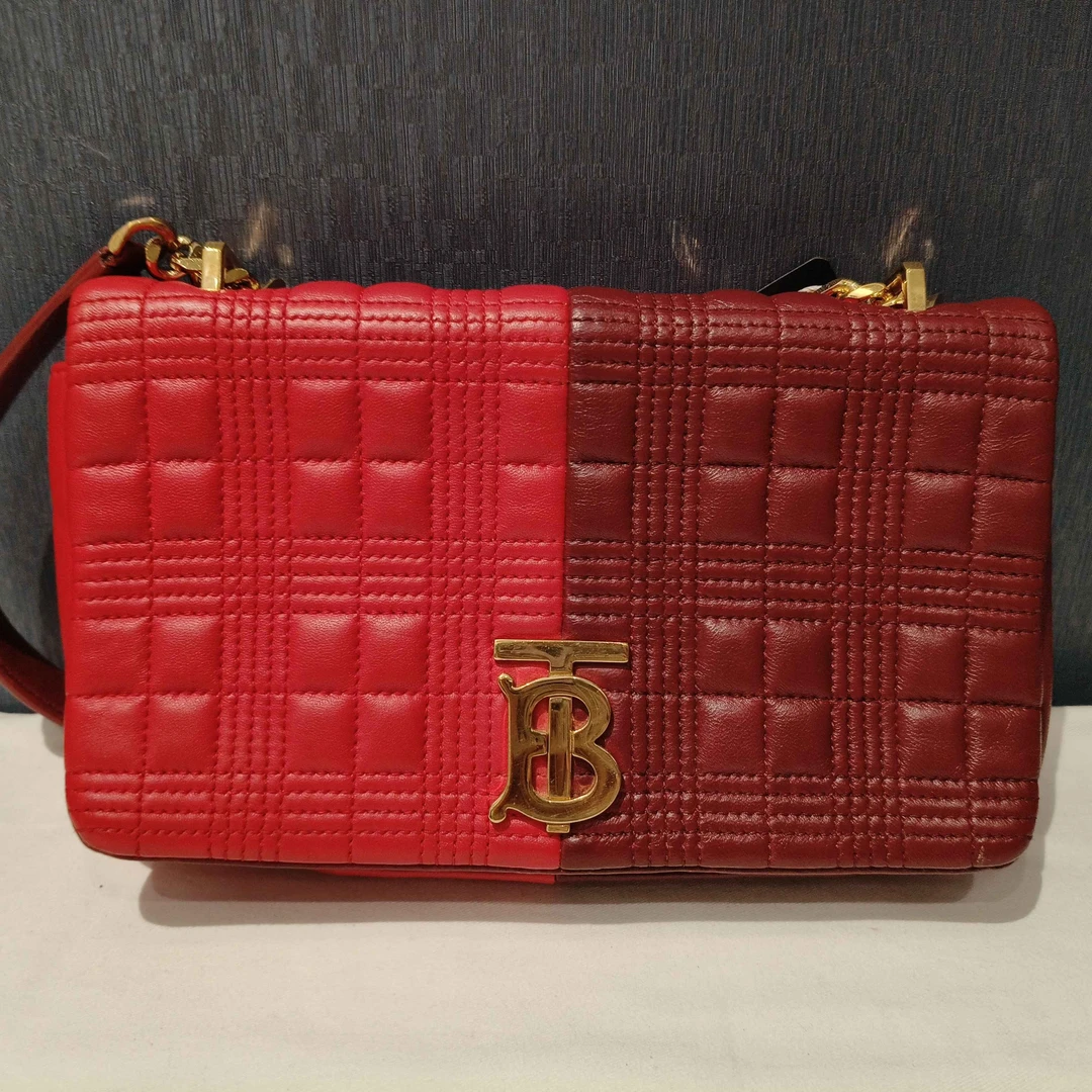 95新 BURBERRY/博柏利 博柏利时尚女士斜挎包yy1549 8709