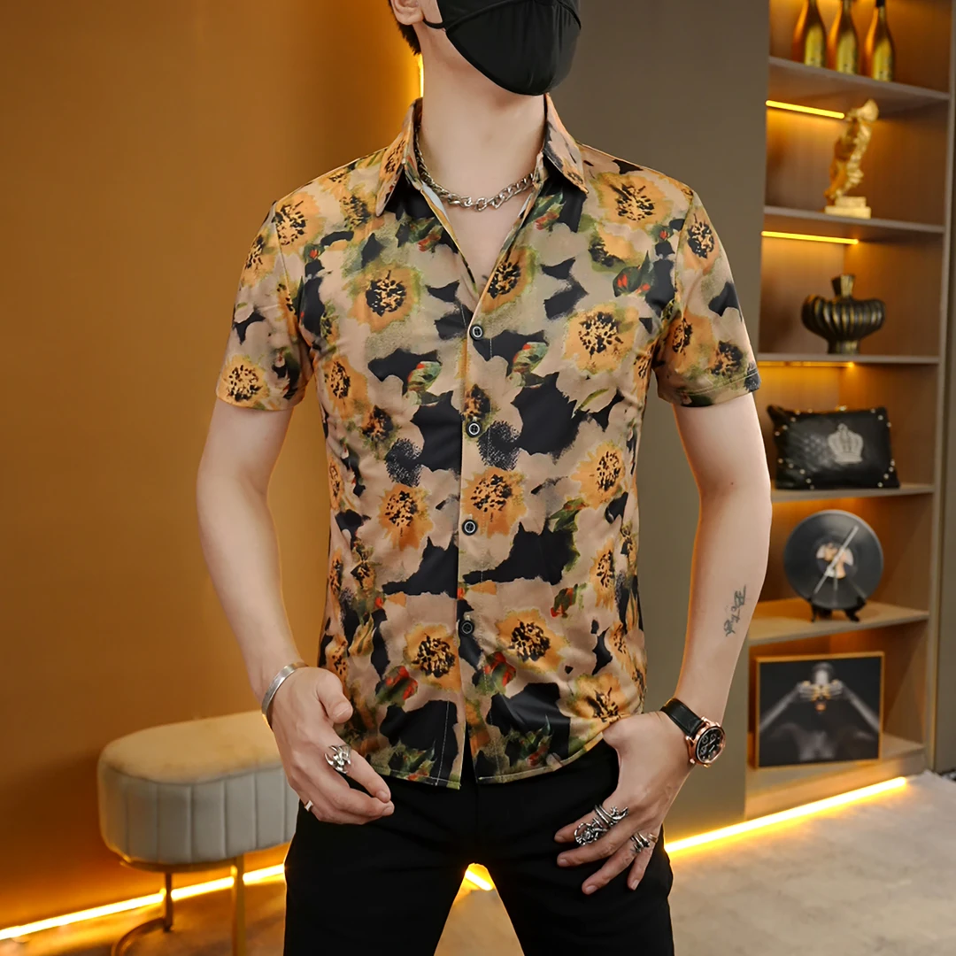 夏季新款痞帅网红百搭时尚修身轻奢潮流个性品质潮牌男士款领短袖