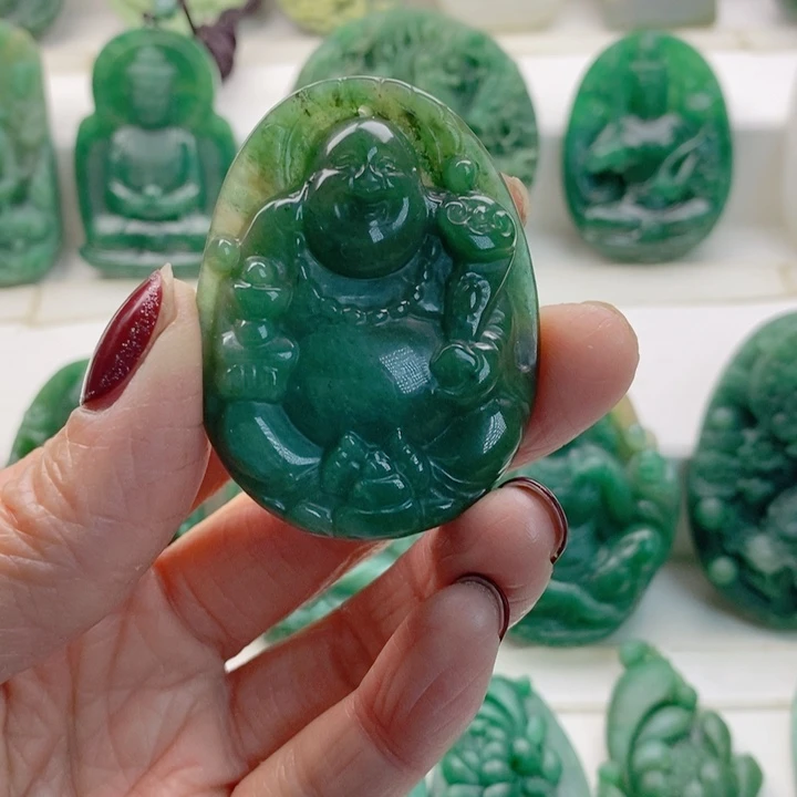 独山玉未镶嵌颈饰