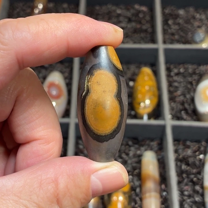 玛瑙/玉髓散珠188