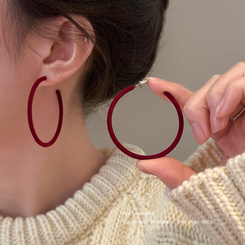 合金耳饰 安可拉红丝绒耳圈耳环女轻奢耳坠秋冬复古气质新年耳钉