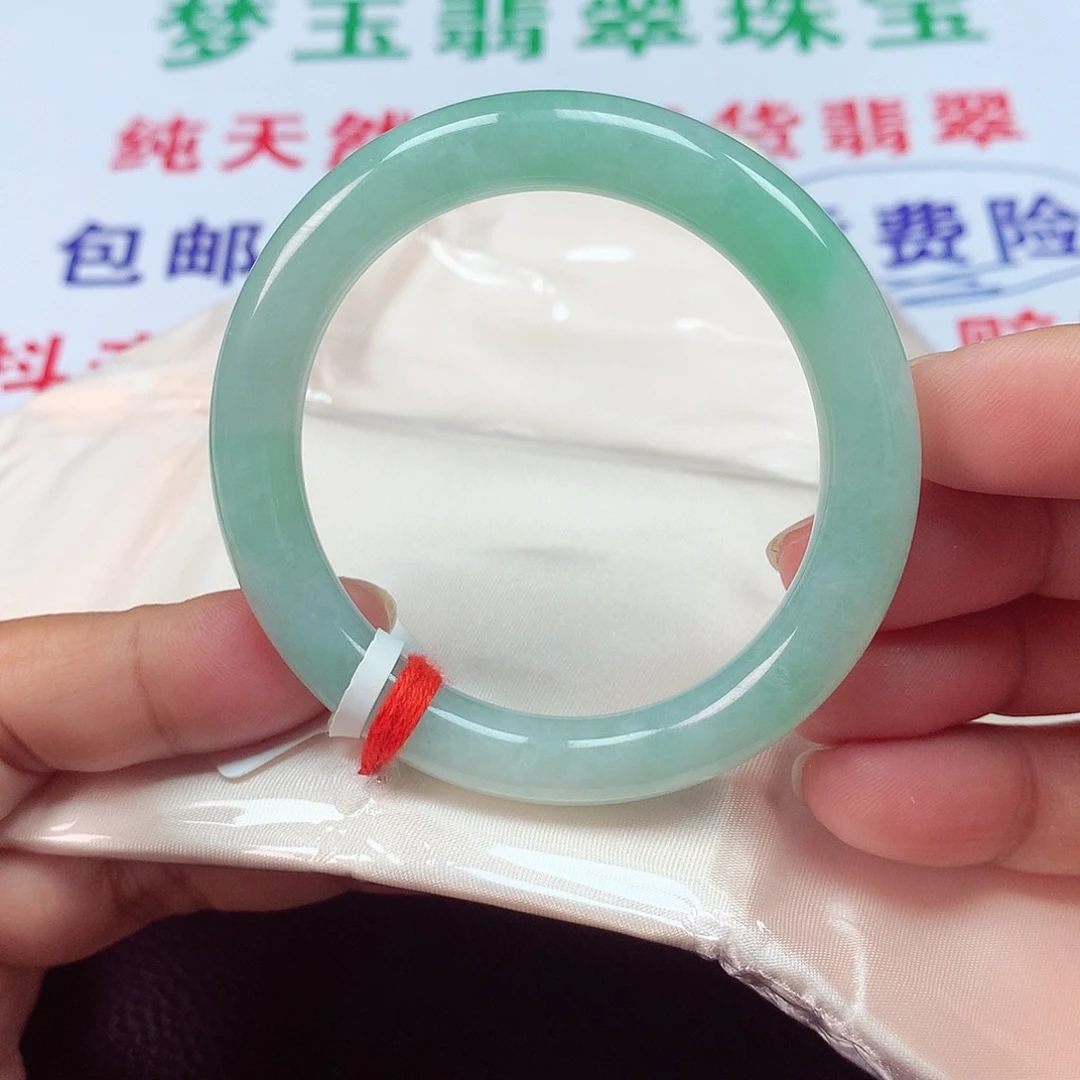 翡翠手镯未镶嵌天然缅甸A货翡翠手镯
