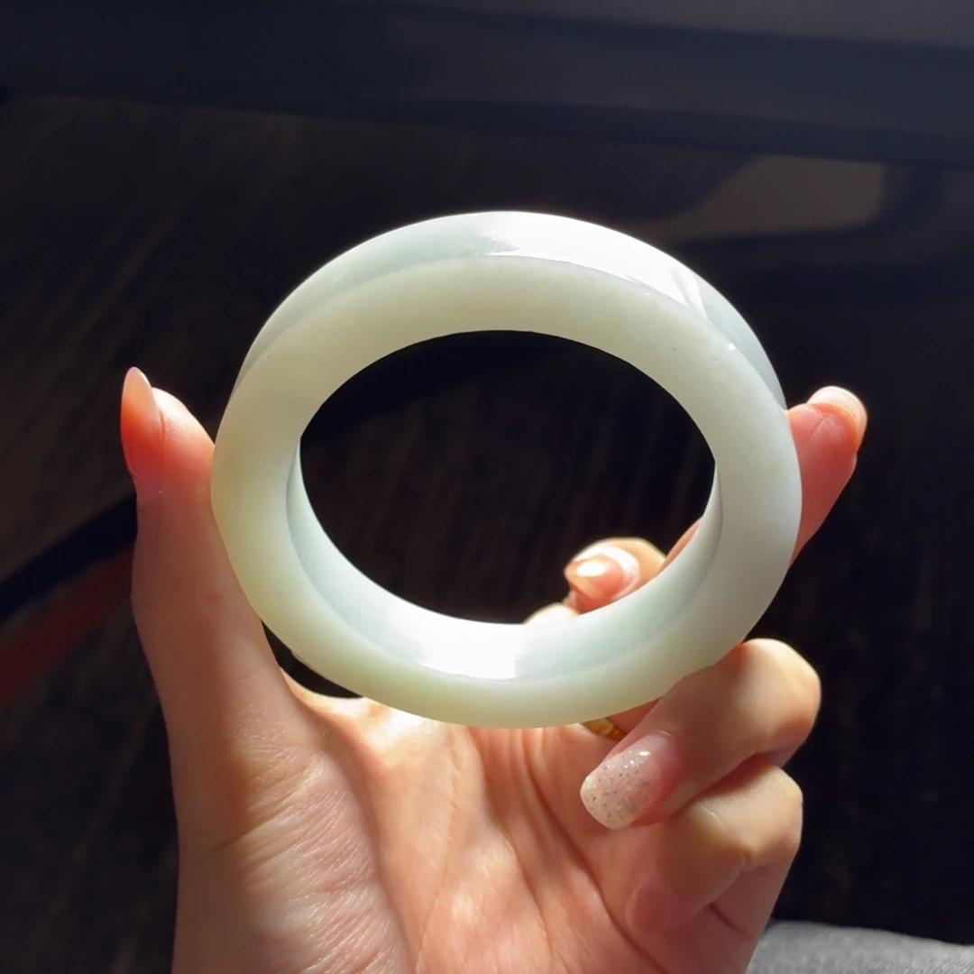 未镶嵌多样性定制手镯定制翡翠