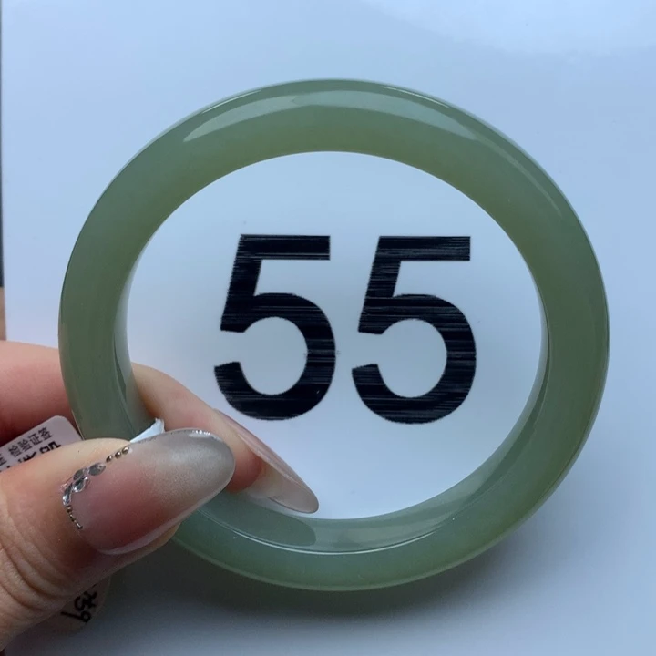 未镶嵌手镯和田玉18