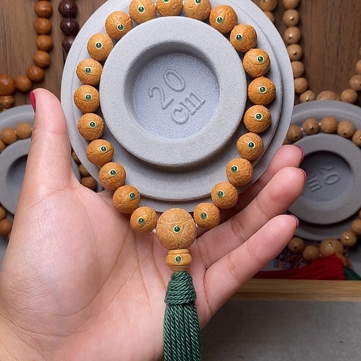 手串凤眼菩提12mm➕绿宝石镶嵌