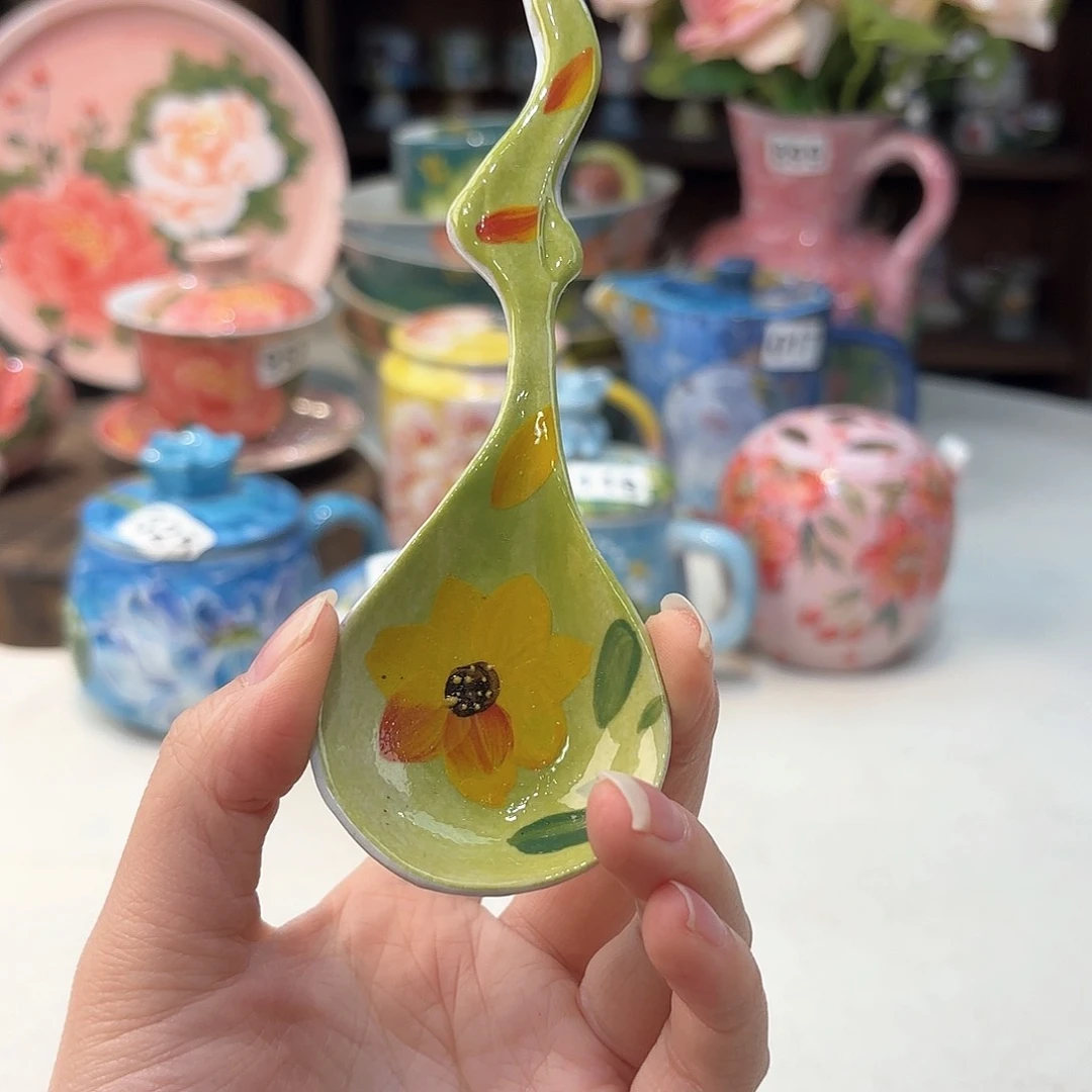 瓷片兔兔好可爱呀打