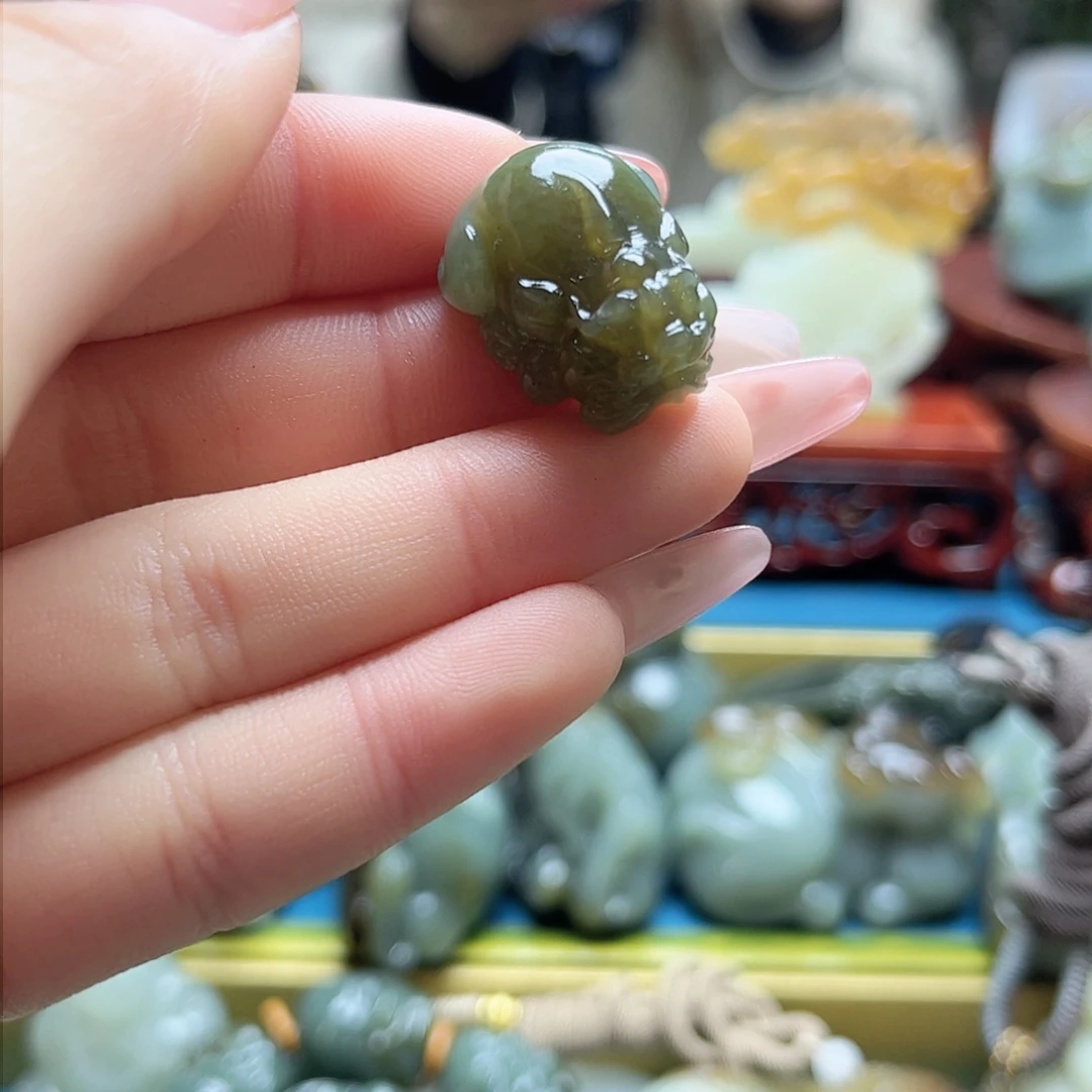 和田玉车挂未镶嵌