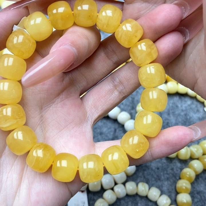 琥珀未镶嵌珠宝奇石12