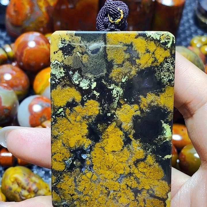 玛瑙/玉髓颈饰未镶嵌日***大