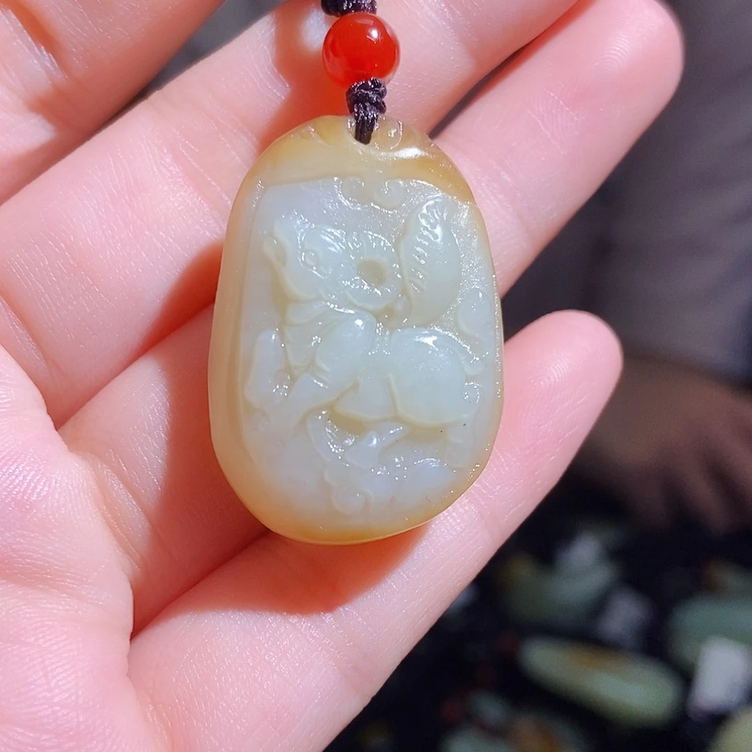 颈饰未镶嵌和田玉