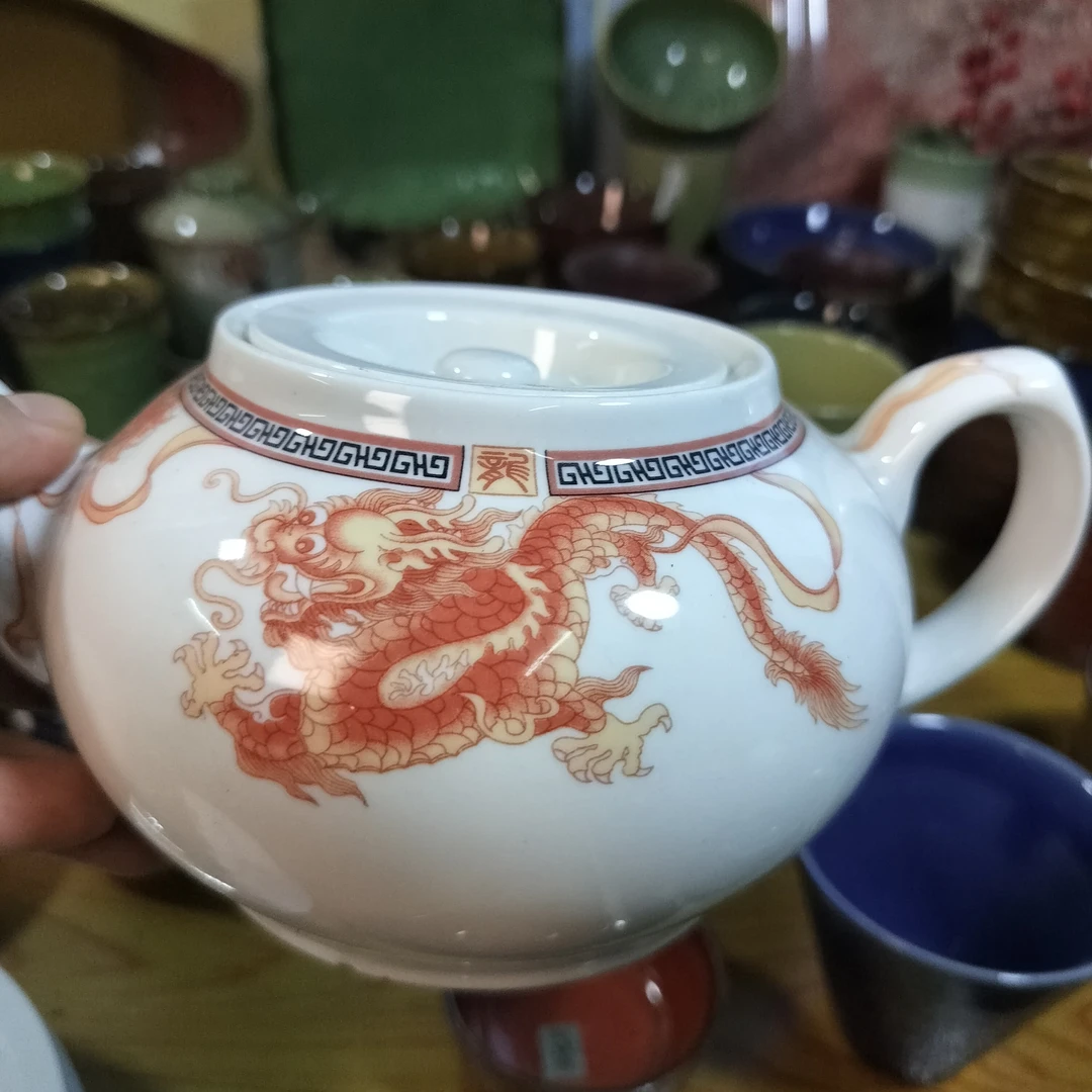 磁州窑茶壶有瑕疵