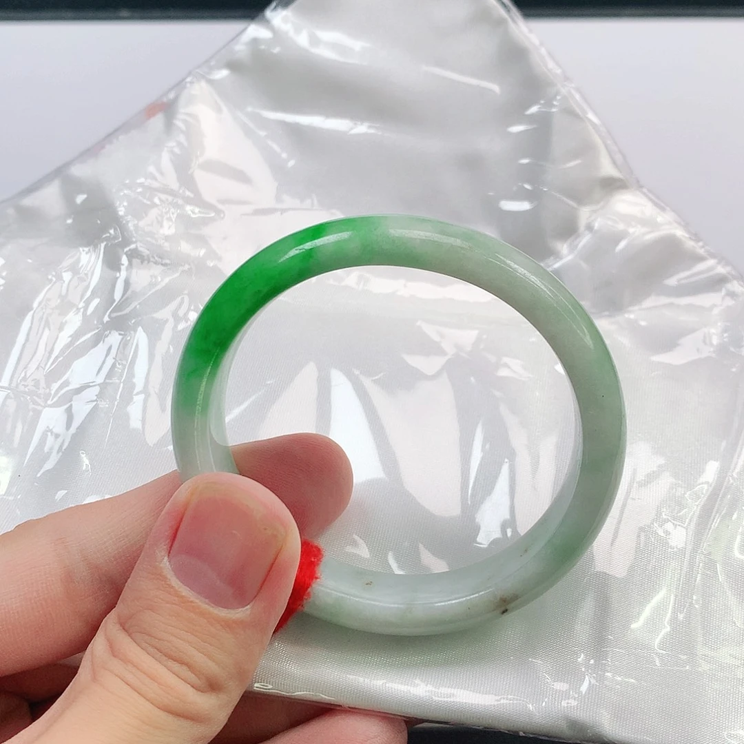 翡翠未镶嵌手镯翡翠650
