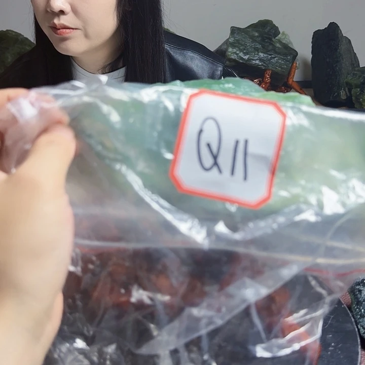 蛇纹石玉未镶嵌手镯简*