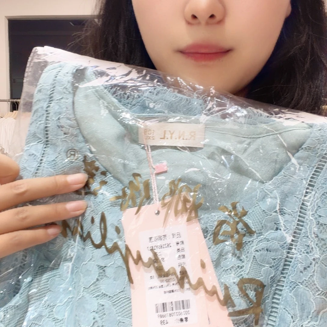 红***哈哈哈哈哈哈哈哈哈哈