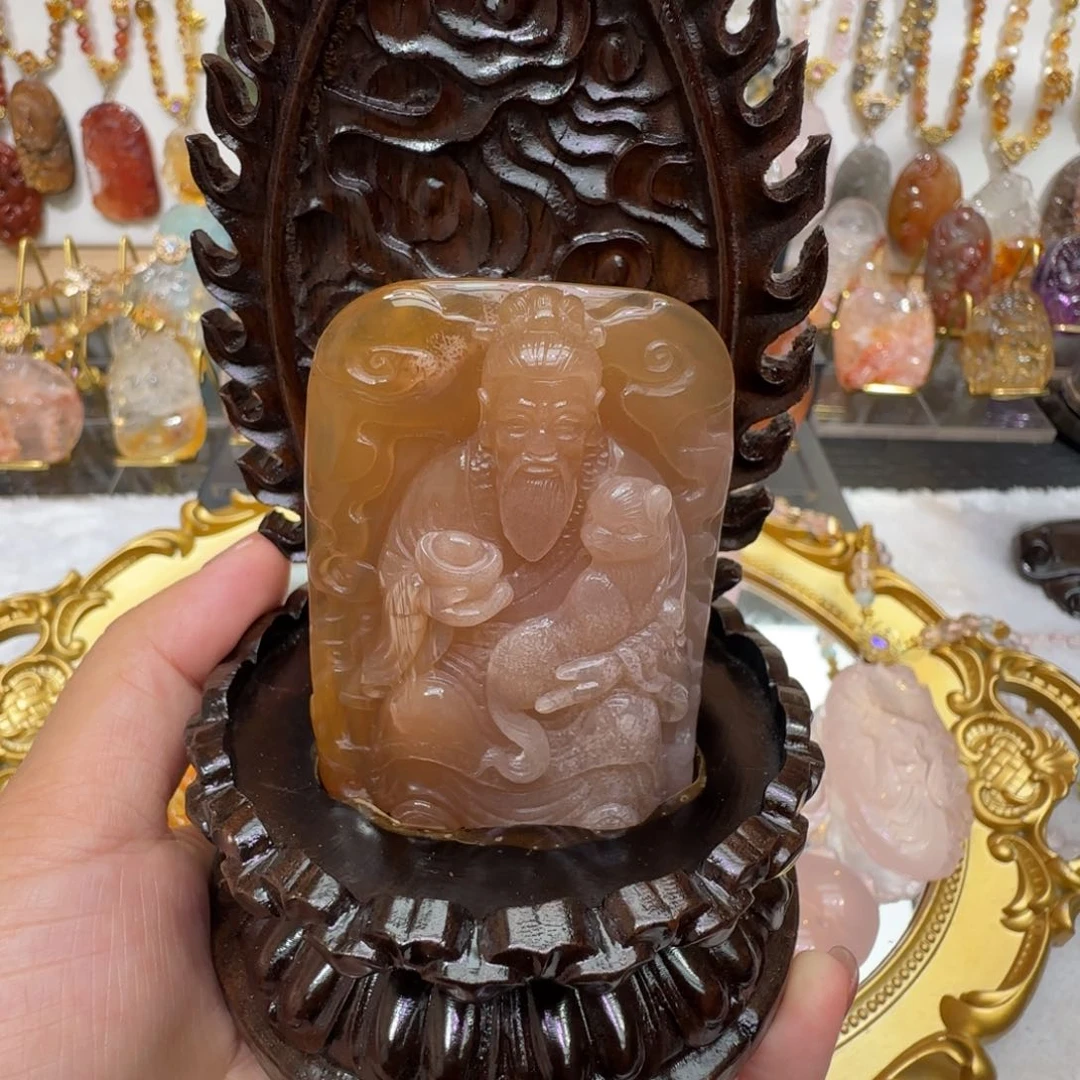 L***a未镶嵌颈饰水晶九尾狐