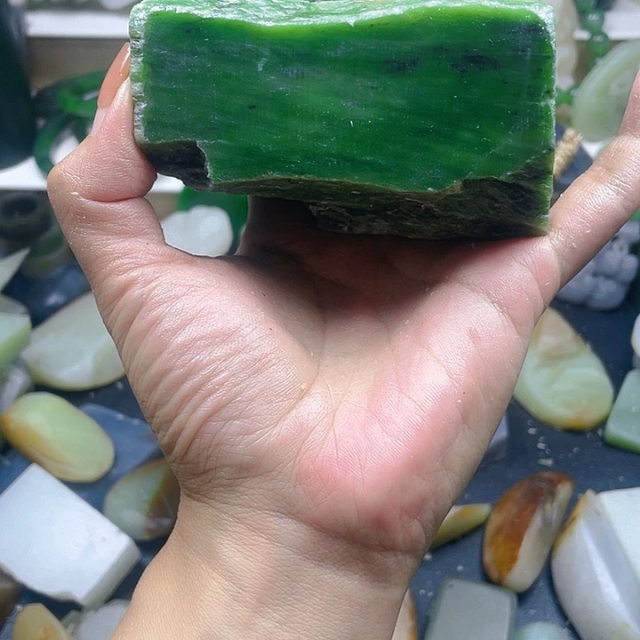 和田玉未镶嵌珠宝半成品