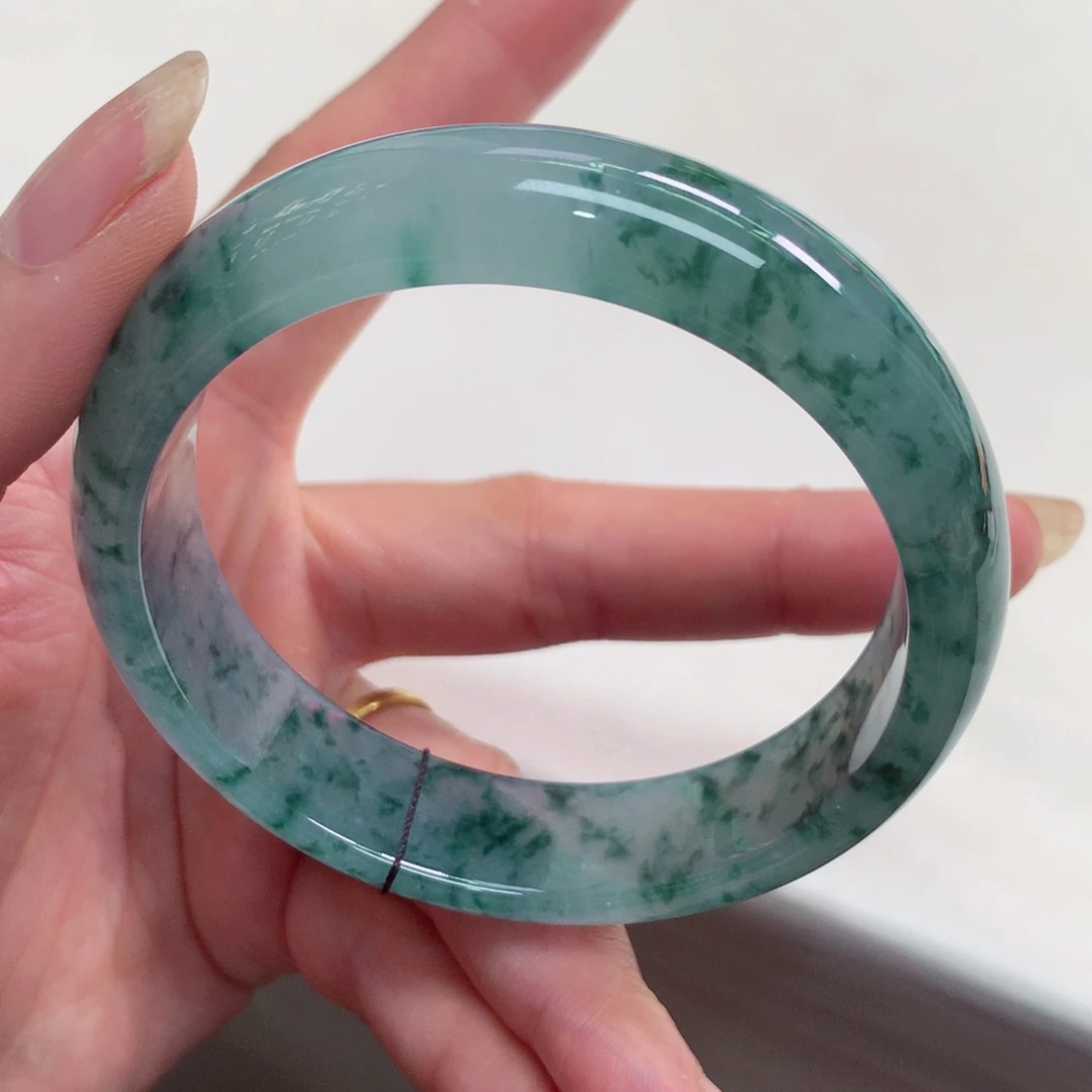 未镶嵌手镯翡翠天然翡翠手镯