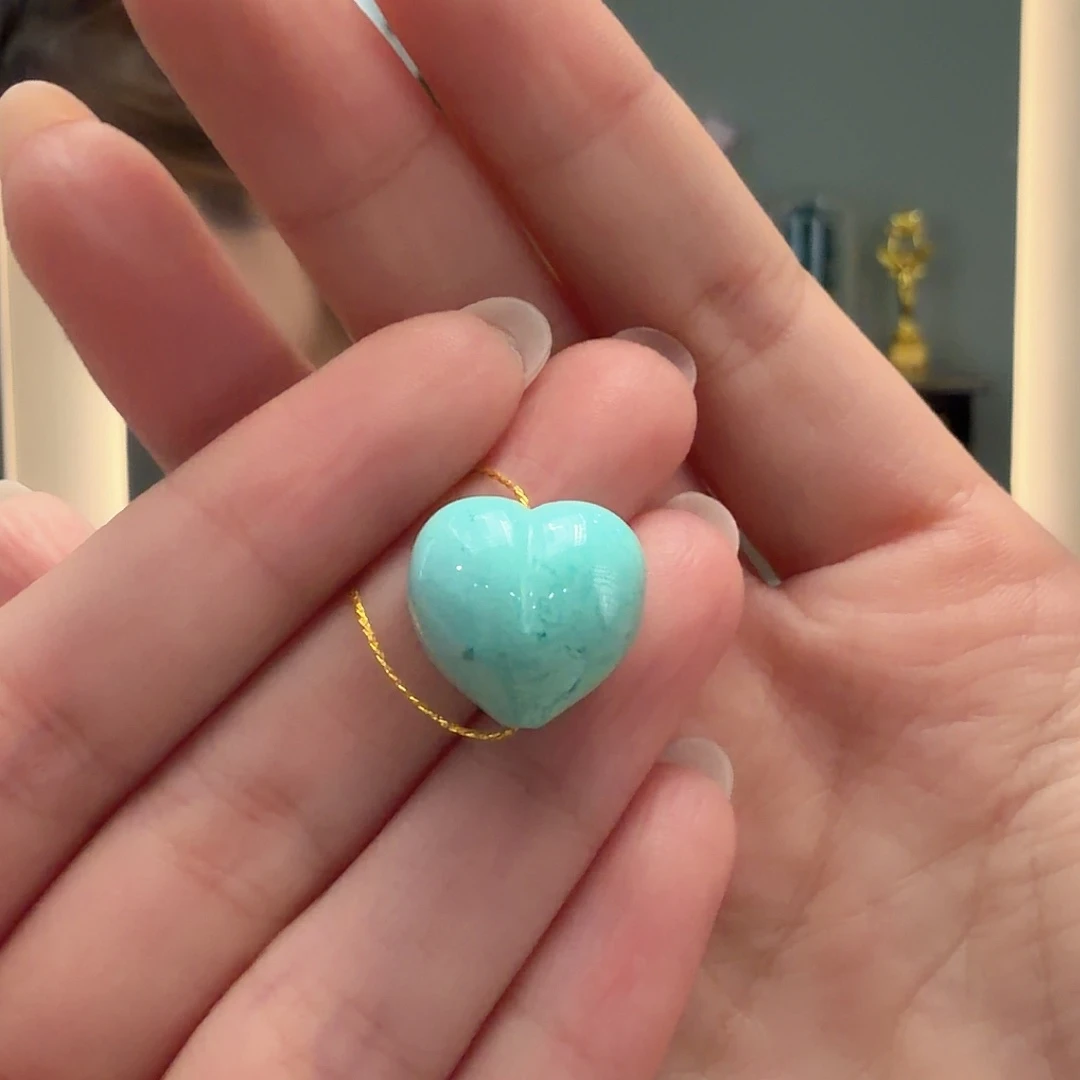 绿松石未镶嵌颈饰