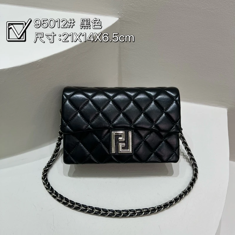【云云甄选】ZT-95012-黑色 软面轻奢斜挎款防水菱格肩包链条包