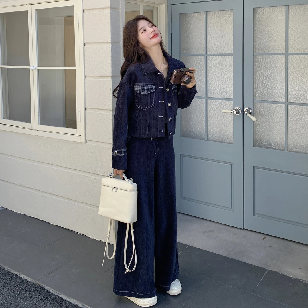 新款时尚牛仔针织女秋冬季新洋气显瘦感翻领短款外套阔腿裤两件套