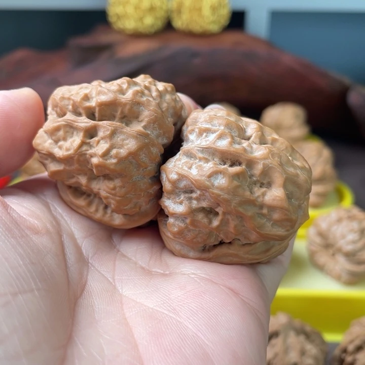 ****文玩核桃把件蛤蟆头4043