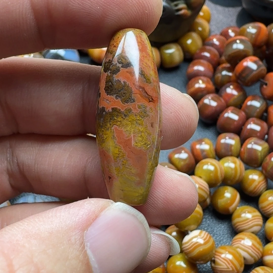 阿****玛瑙/玉髓未镶嵌珠宝奇石