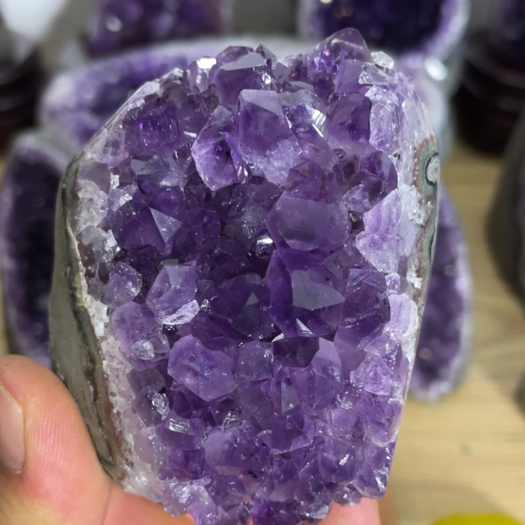 紫晶大型摆件（非配饰）未镶嵌