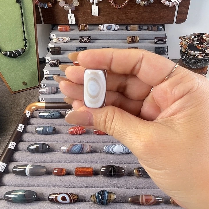 化***问玛瑙/玉髓合金颈饰