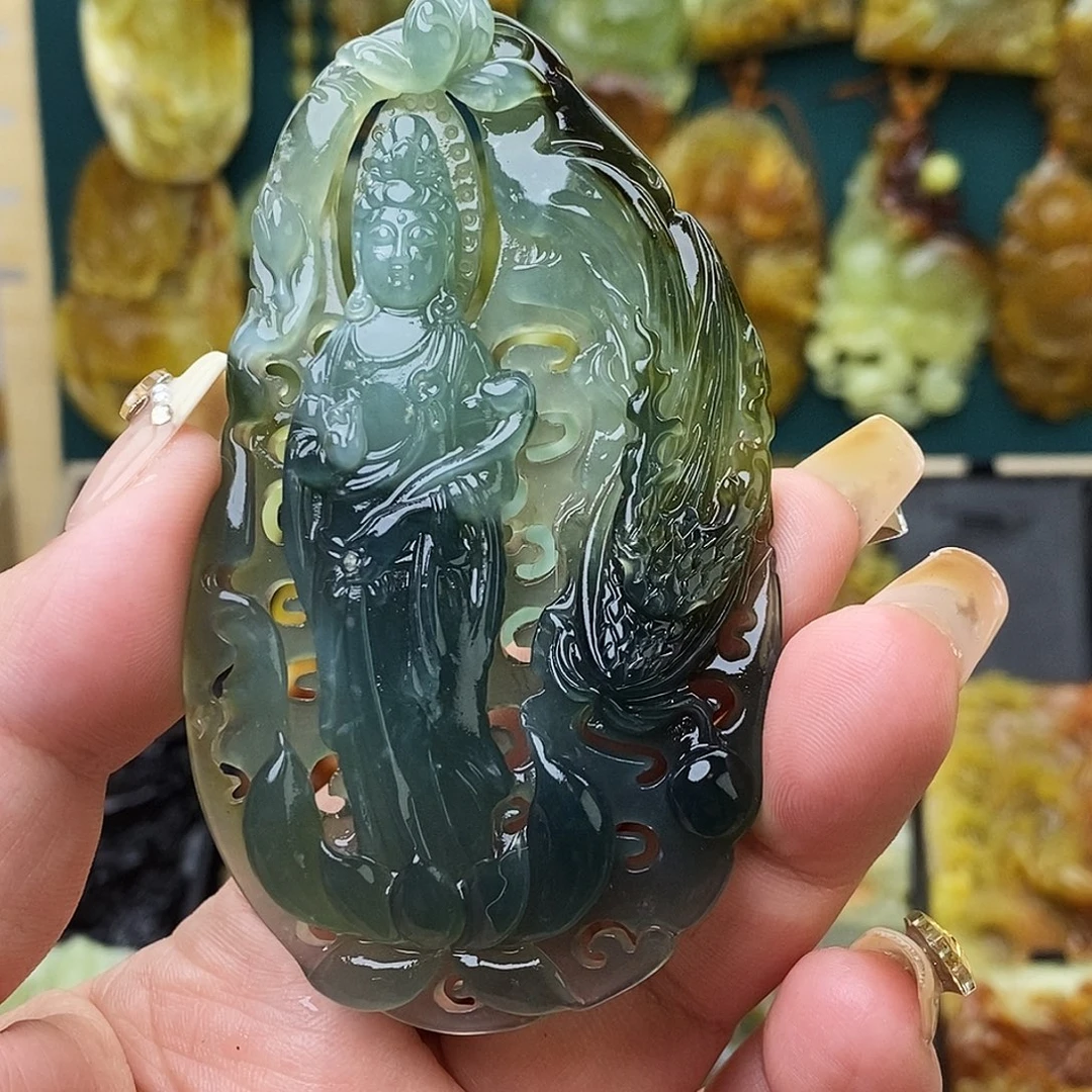 蛇纹石玉未镶嵌颈饰精品蓝水观音
