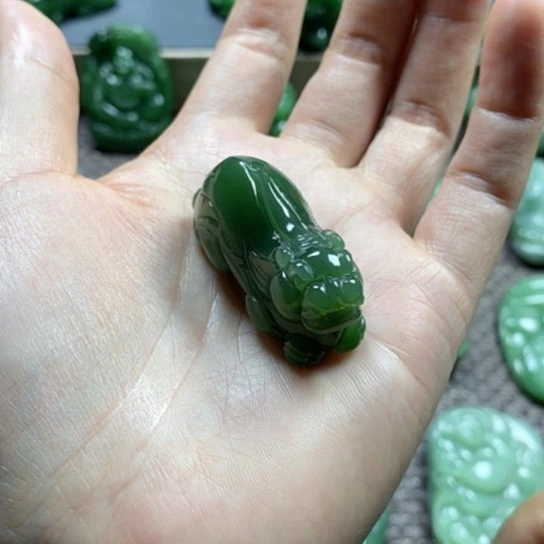 【闪购商品】颈饰未镶嵌和田玉