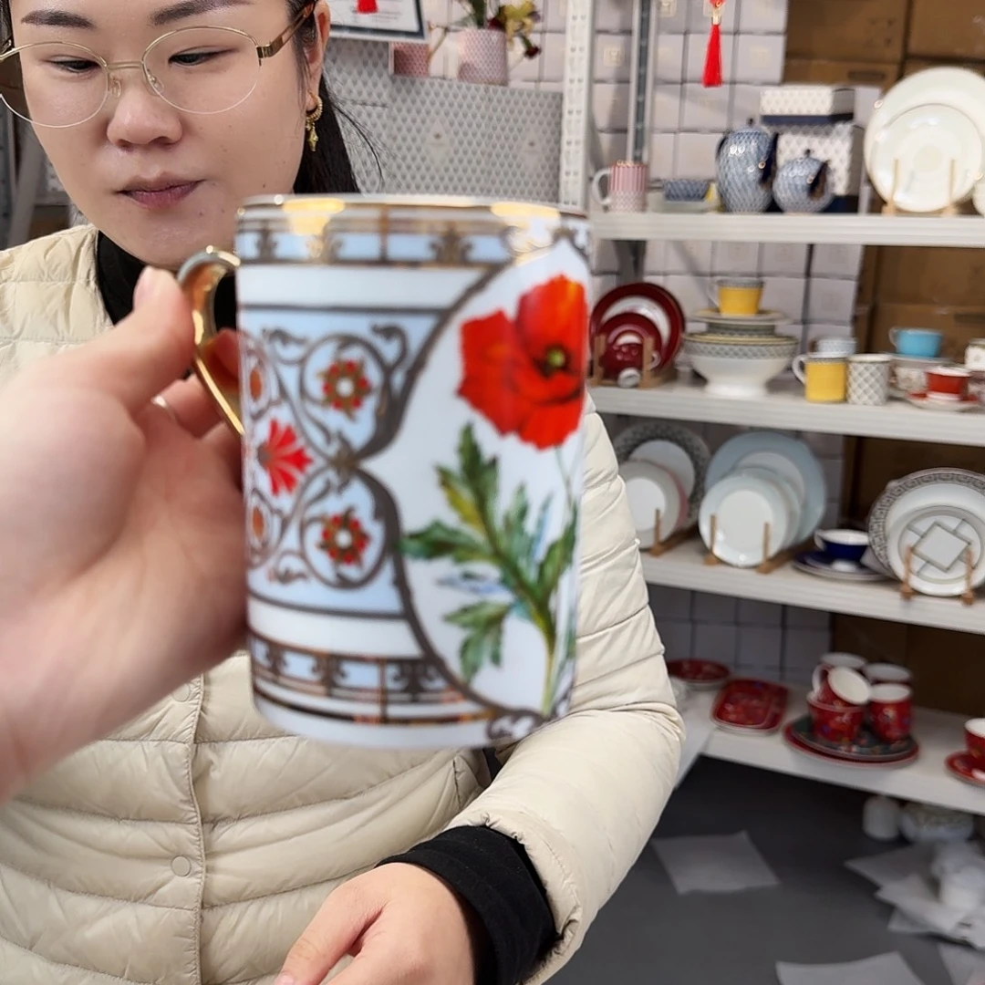 骨瓷鹅黄原单马克杯一个400ml微瑕抹标不忒不还